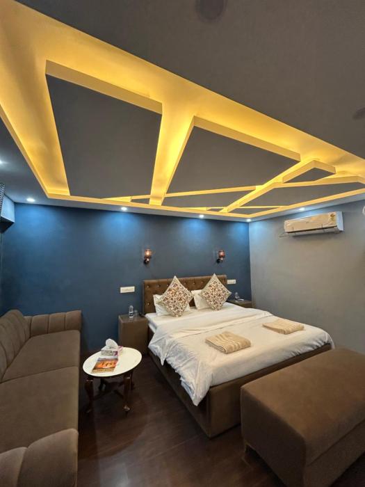 Farmhouse - A Luxury Living