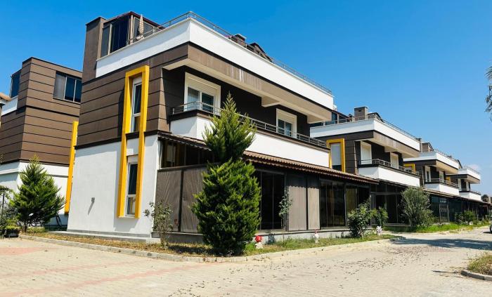 Detached Villa In A Seafront Boutıque Complex In Dikili