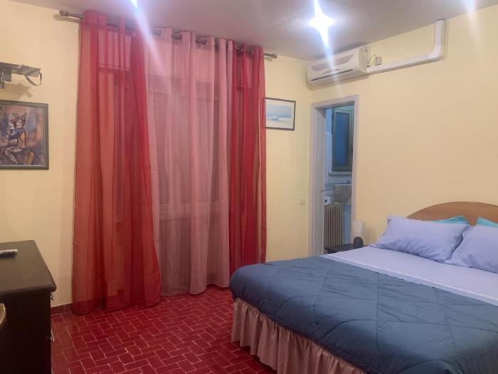 Touristic apartment near station and beach