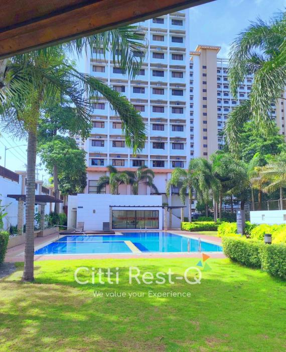 Affordable Stay with Free Pool, Netflix & Wifi Alabang SC1