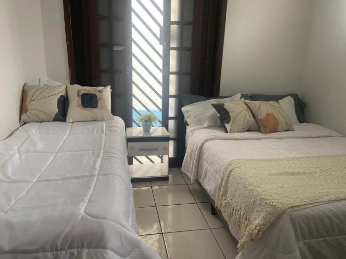 Casinha linda 2 , próximo ao Trem