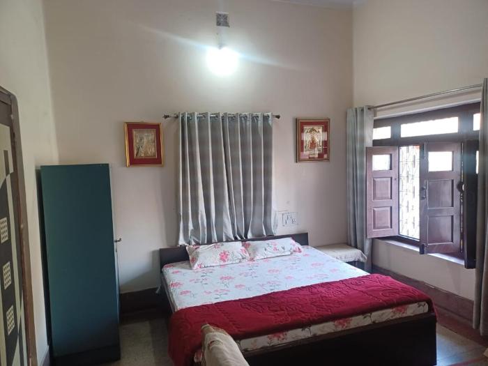 Executive Stay for Tourists & Spiritual Travelers