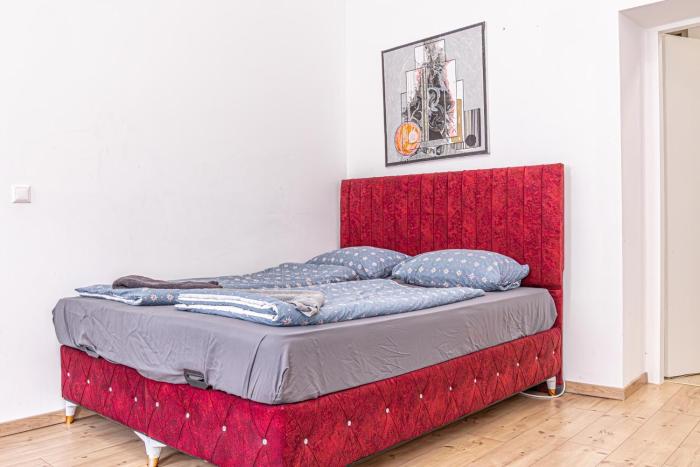 Large 5BR Shared Apt in Central Location, Near Augarten