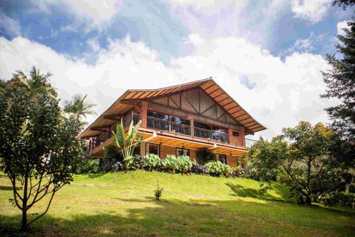 Autenthico Sajonia Hotel Aeropuerto