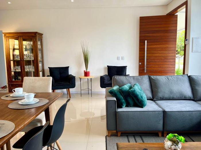 Casa de Praia Nova em Mariluz com Suíte!