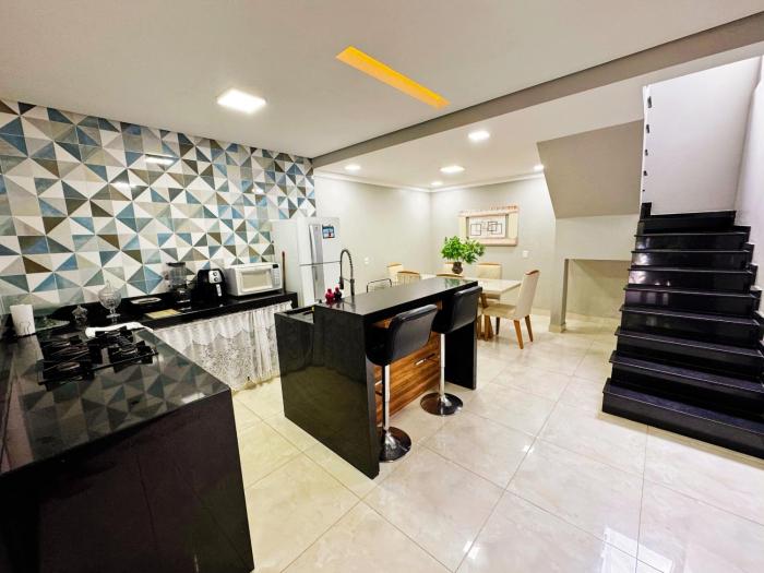 Sobrado confortável na praia