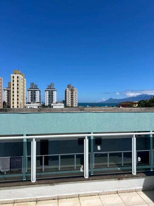 Apartamento novo próximo do mar