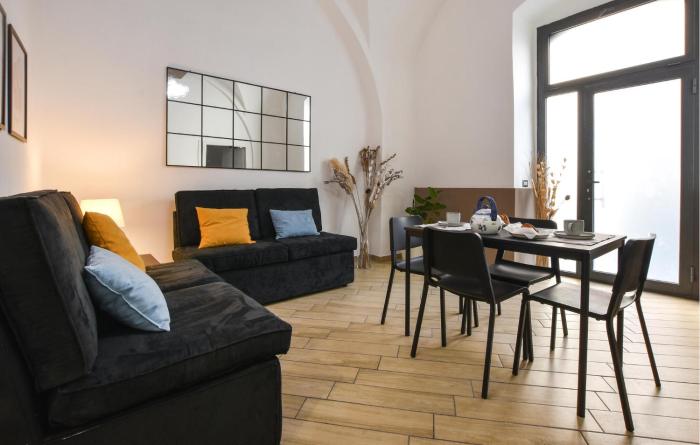 Awesome Apartment In Catania With Wifi