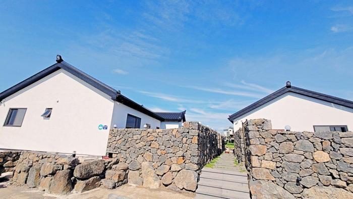 Jeju Seogwipo Handol Pension