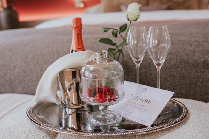 The Burgundy - Boutique B&B