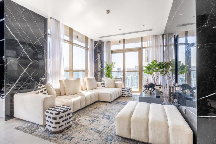 Exclusive Marina Stay - Posh 3BR with Stunning Views