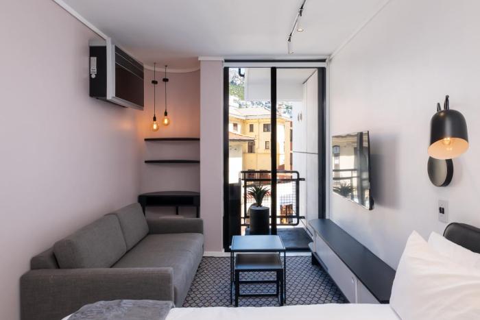 Flamingo 404 - Sea Point Studio Apartment