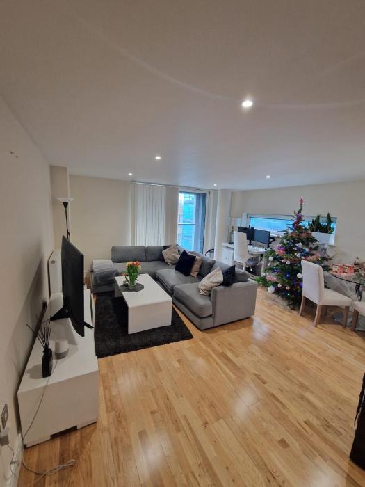 Double Room and Private Bathroom in shared Property