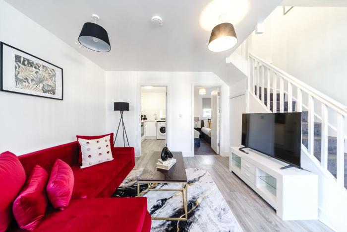 Long Stay Cozy 2-Bedroom Apartment with Smart TV Great Location