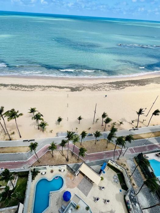 Apartamento Beira Mar Pé na areia