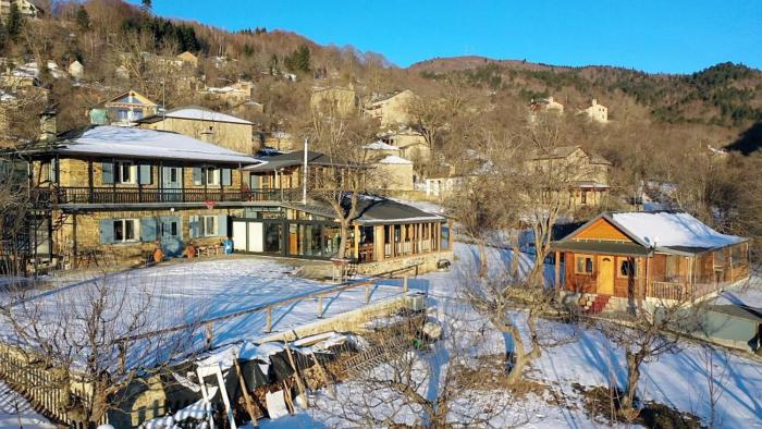 Dardha Gallery - Rooms & Villas