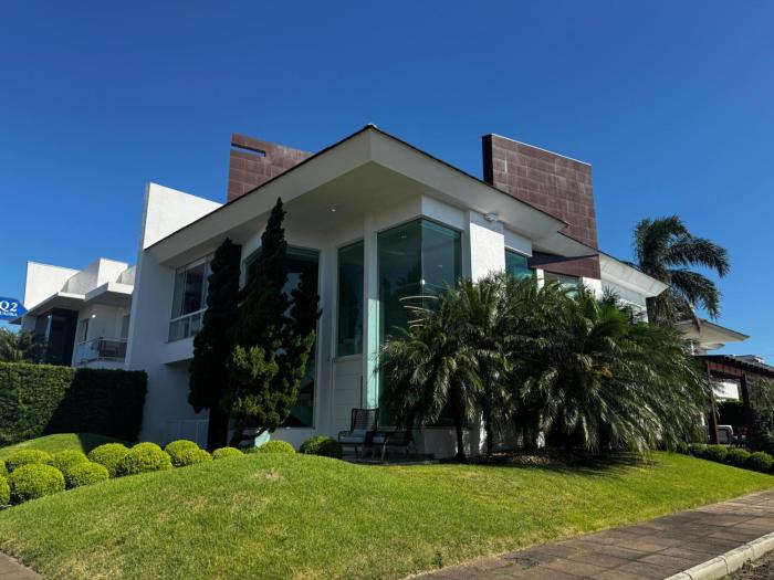 Casa Luxuosa no Condomínio Condado de Capão