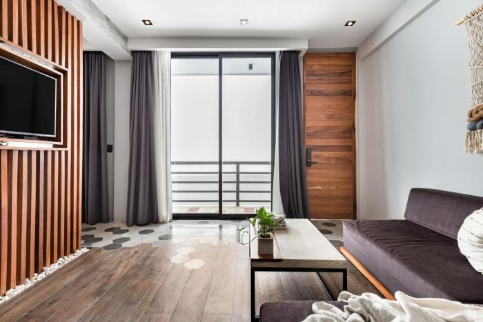 Leaf Boutique Condos