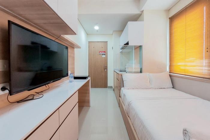 Comfort and Cozy Studio Apartment at B Residence By Travelio