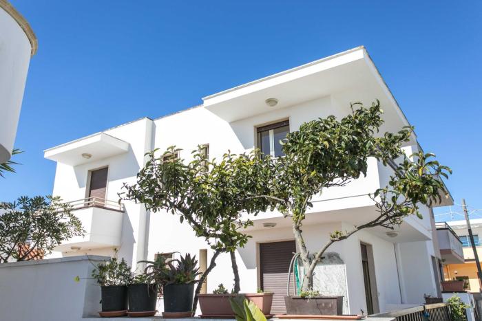 Trilocale Giulietta a Torre San Giovanni, vicino al mare - Apulia Home