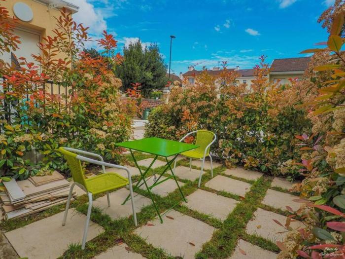 Magnifique appartement, avec climatisation et parking payants