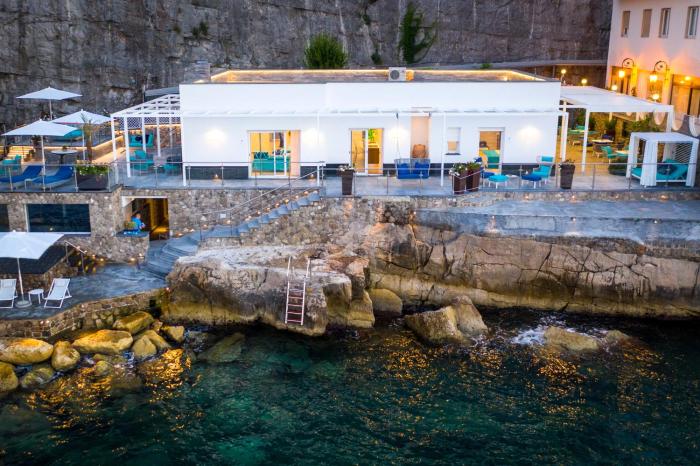 My Exclusive Italy - Beachfront Villa Sorrento & private sea access