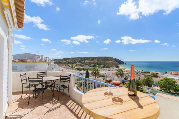 Shabby Chique Surf Beach and Ocean