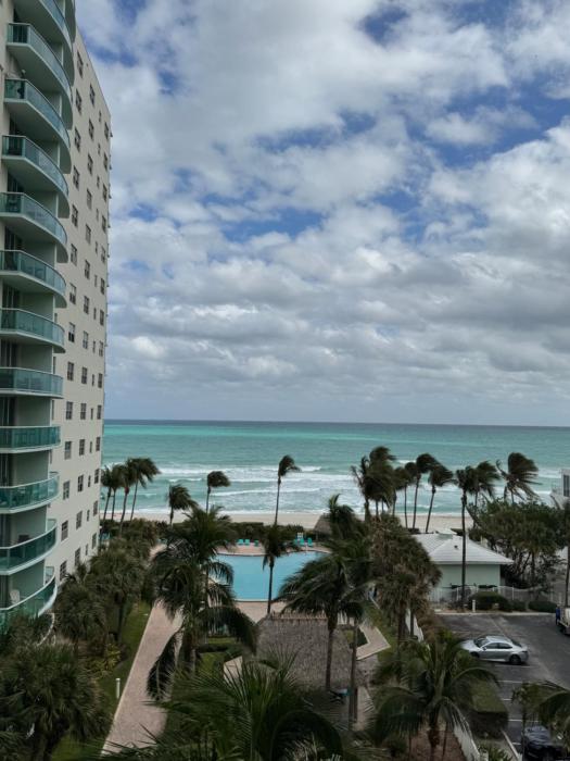 1 bedroom with amazing ocean view