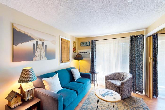 Misty Harbor Resort: Unit 208