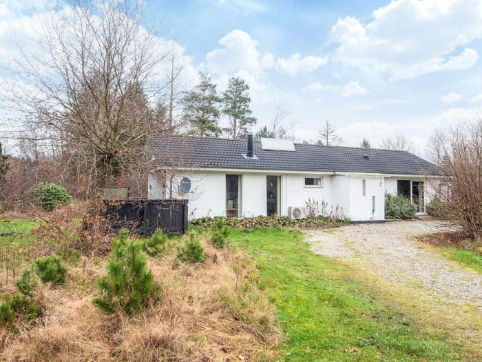 6 person holiday home in Herning