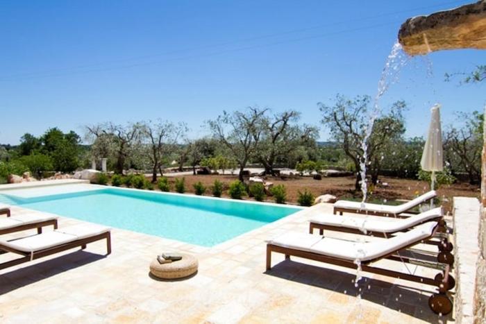 Villa in Itria Valley with Infinity Pool