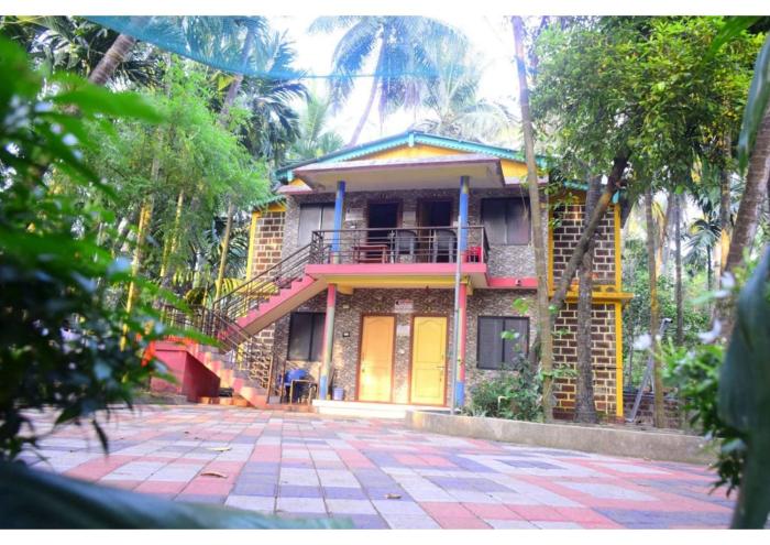 Belaku Farm House