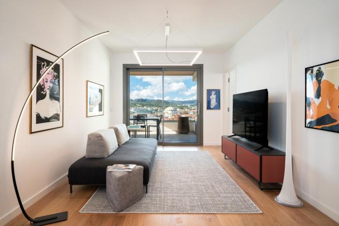 Alfiere Arc Loft by Klodge