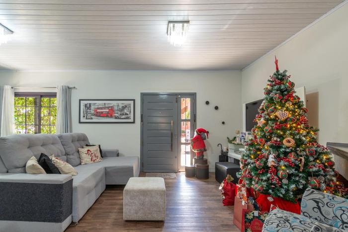 Casa a 900m da Rua Coberta, única e espaçosa