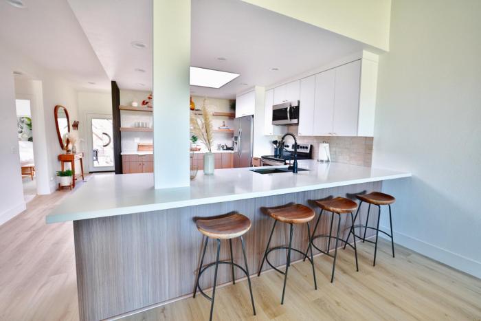 The Fairway Haven by Roav Retreats