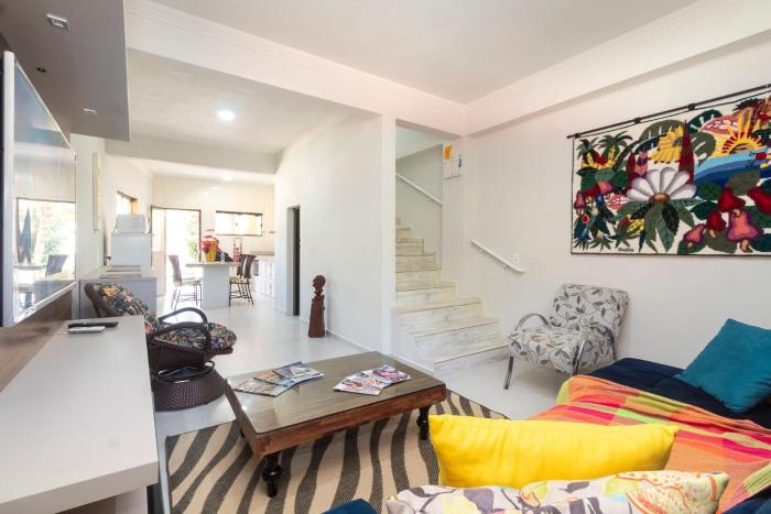 #47-E - (Refúgio e Mar) Hospedagem em Canto Grande, Bombinhas