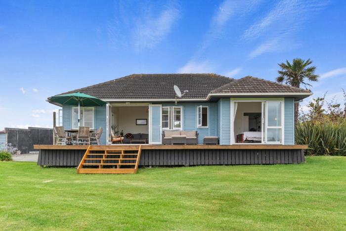 Serene Cove Escape - Waipu Holiday Home