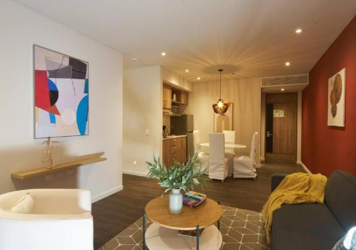 Caluce Apt 4C by Letoh