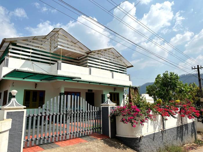 4 BHK Homestay with swimming pool