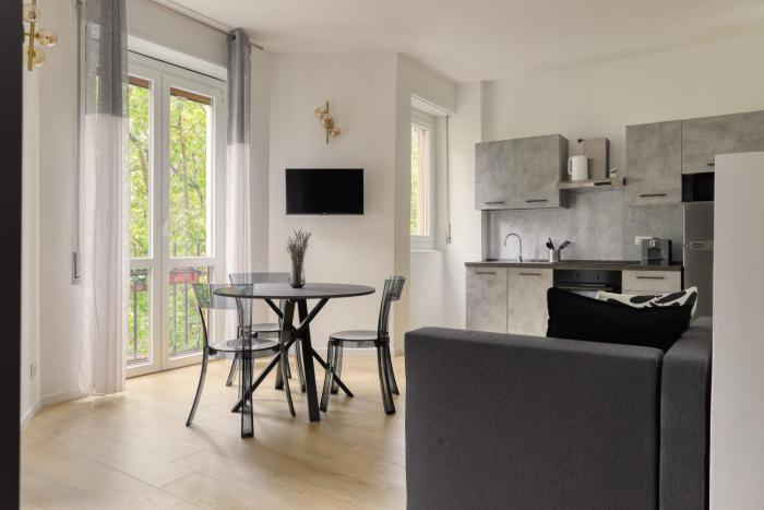 Charmin 1BD in isola district