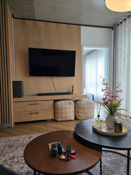 308 Bridgewater One - Two Bedroom Apartment with Park Views