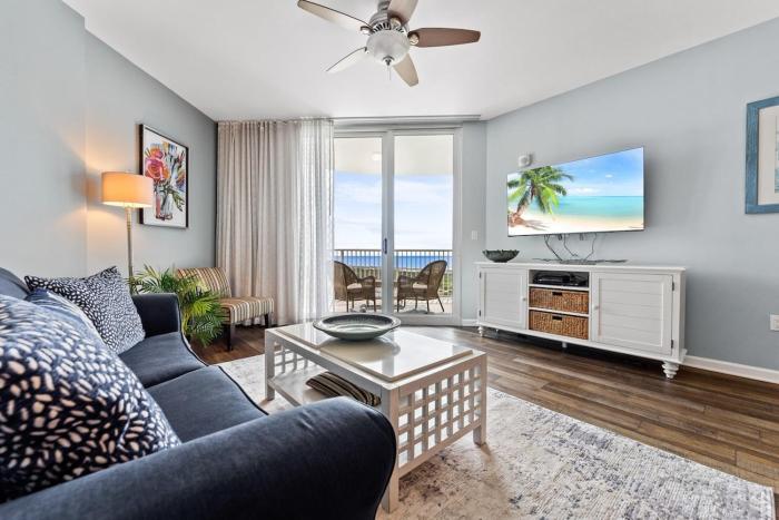 Penthouse Amazing Gulf Views Walk Beach or Shuttle Suite sleeps 6