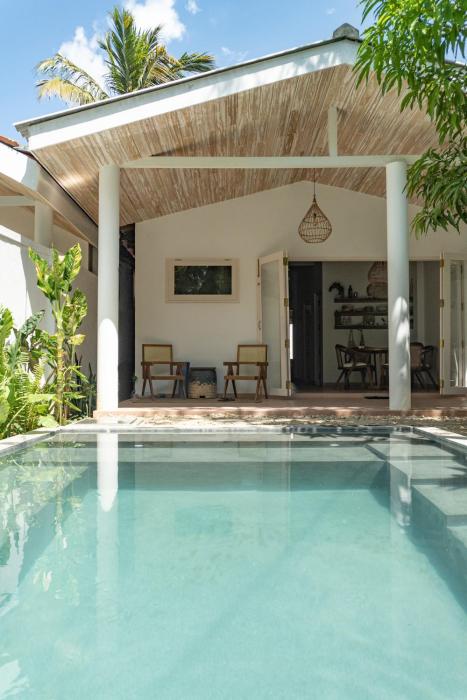Modern Villa With Pool 250m to Sea