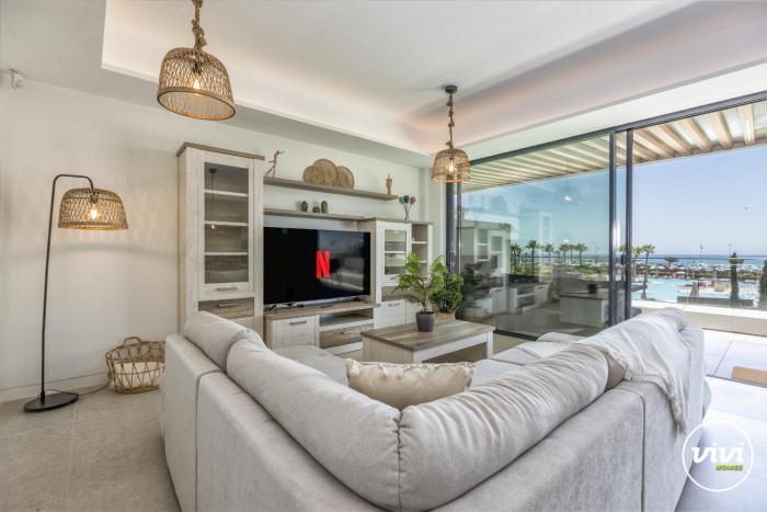 ViVi Homes - Mali Pool, Jacuzzi, Garden, Gym & Sea View