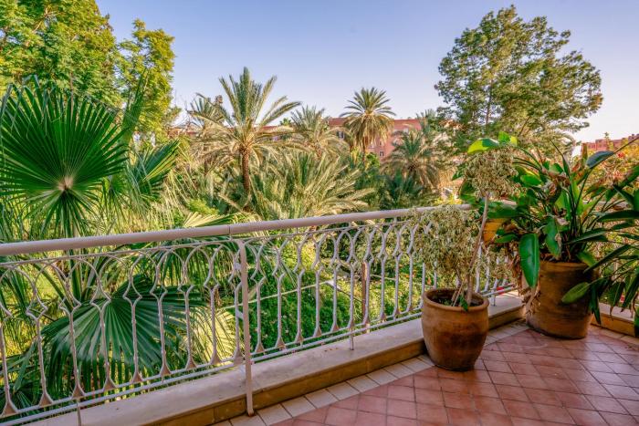 vue imprenable sur les jardins de la villa d Yves saint Laurent