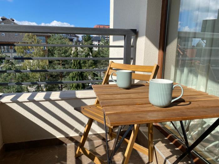 Coco Leo - Mona Zlatibor