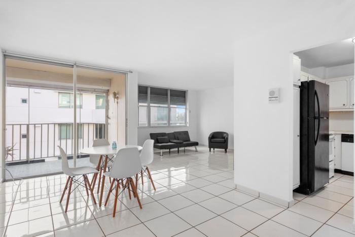 Bay Harbor Sunset Apt 4B