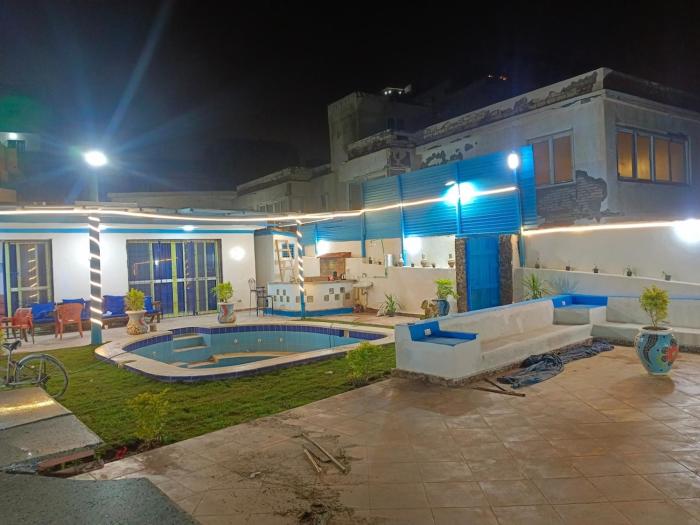 nirvana beach house motel suite