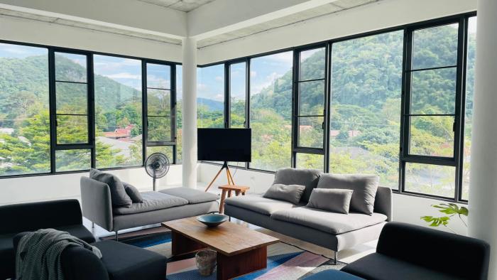 ATATvilla Khaoyai with mountain rooftop view for party and BBQ