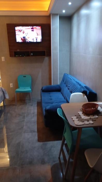 KITNET no coração de Balneário Camboriú - 04 pessoas - camelódromo - av central - igreja - 03 quadras mar - Ar-condicionado - BTV canais livres - HBO - Filmes - Séries- Garagem rotativa no prédio - Wi-Fi free 250 Mega - Point de bares e restau